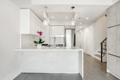 Inspiration for a transitional kitchen remodel in New York
