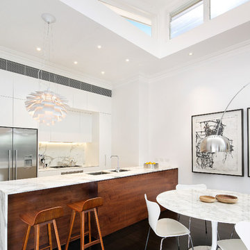 Space, light & designer luxury in Annandale