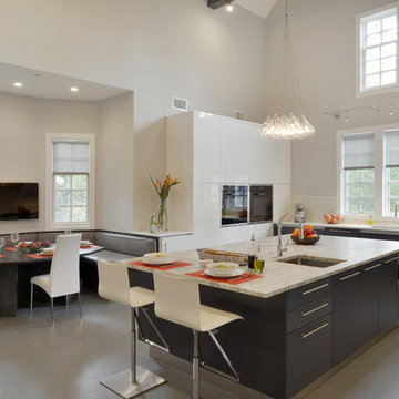 Spacious Contemporary Kitchen in New Jersey