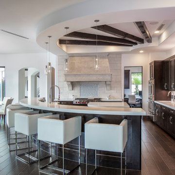 Spanish Modern 6879