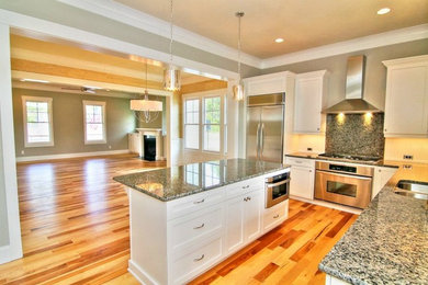 Example of a classic kitchen design in Wilmington