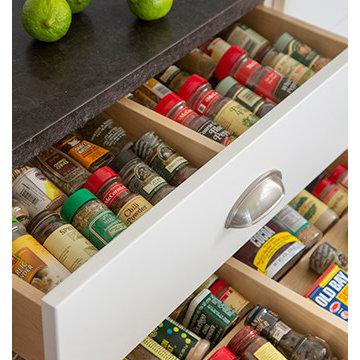 Spice drawer organizer