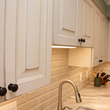 Springfield, VA Kitchen Remodel Cream and Green cabinets