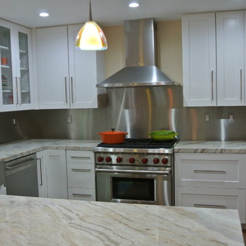 Stainless Steel Backsplash with Trim