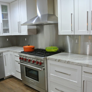 Stainless Steel Backsplash with Trim