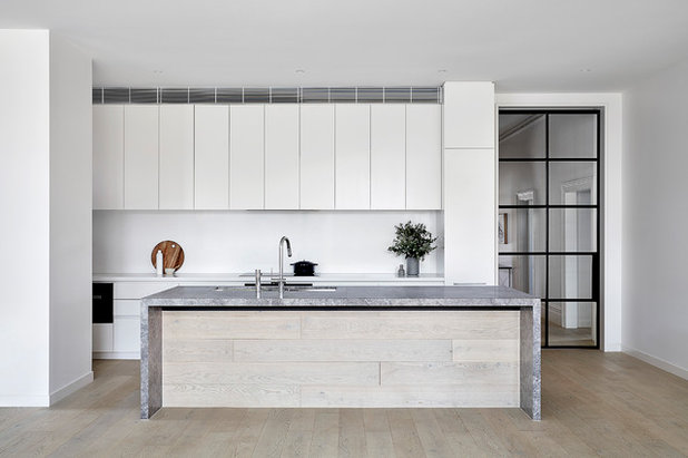 Contemporary Kitchen by Clancy Constructions