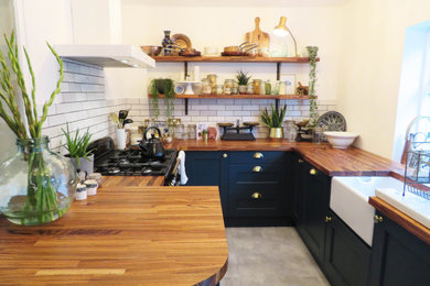 Stanton Storm Painted Shaker Kitchen with Zebrano Solid Wood Worktops