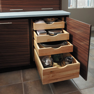 StarMark Cabinetry Base Cabinet with Roll Out Trays