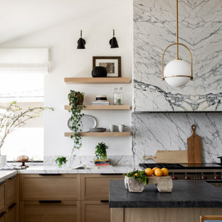 Farmhouse kitchen photos - Kitchen - country kitchen idea in Orange County