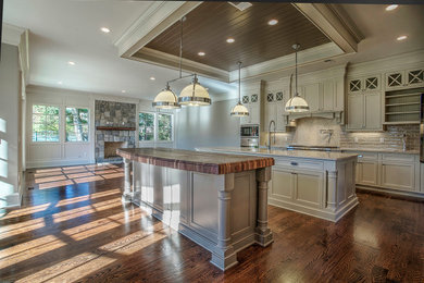 Example of a large transitional kitchen design in New York