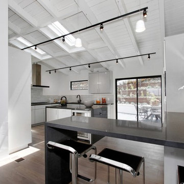 Studio City Acrylic Laminate High Gloss Modern Kitchen