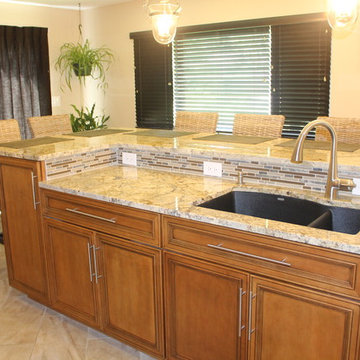 Stylish Transitional Kitchen