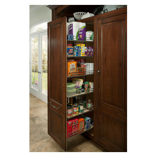 https://st.hzcdn.com/fimgs/pictures/kitchens/tall-pull-out-pantry-wood-mode-fine-custom-cabinetry-img~da9144640360f517_8450-1-91dd41d-w320-h320-b1-p10.jpg