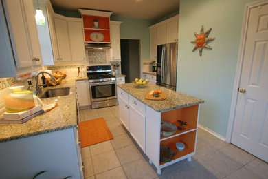 Elegant kitchen photo in Austin