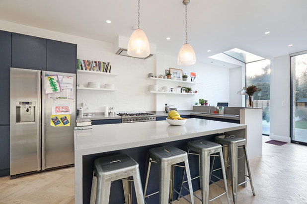 Contemporary Kitchen by PAD Architects LLP