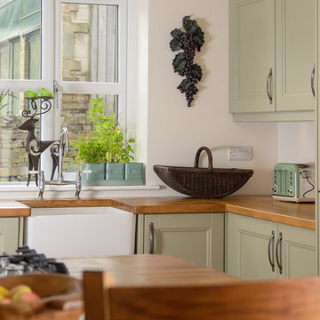 Tempt yourself into the ultimate country kitchen with classic design andcoloursJ
