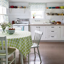 Shabby-chic Style Kitchen by CapeRace Cultural Adventures