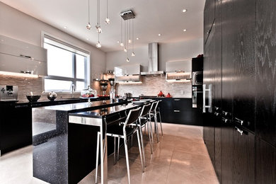 Example of a trendy kitchen design in Montreal