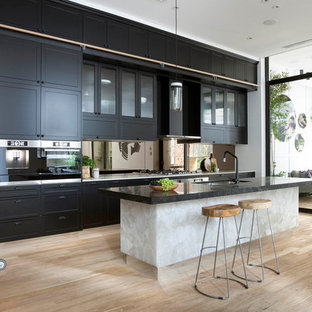 Photo of a transitional kitchen in Melbourne.