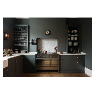 The Bloomsbury Wc Kitchen By Devol Classique Chic Cuisine Londres Par Devol Kitchens