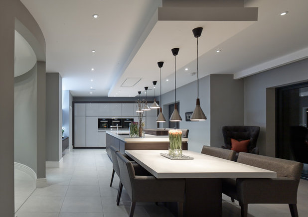 Contemporary Kitchen by Grid Thirteen Luxury Kitchens, Bedrooms & Living