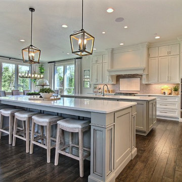 The Corner Kitchen : The Cadence : 2018 Parade of Homes
