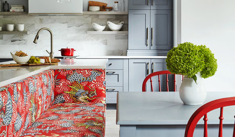 Dramatic Reds Warm a Cool Canadian Kitchen