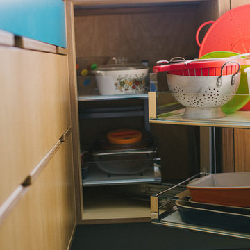 The Hardys: Oak Veneer & Yellow/Blue Laminated Plywood Kitchen