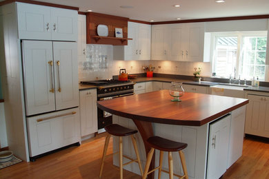 Design ideas for an eclectic kitchen in Boston.