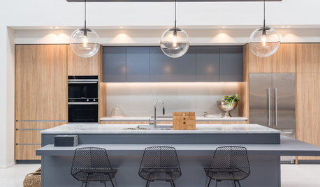 11 Popular Kitchens That Rock the Not-White Look