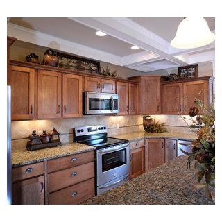 647 WD - Rustic - Kitchen - by Weaver Custom Homes | Houzz