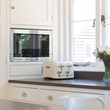 The Old Forge House, Hertfordshire | Classic Painted Shaker Kitchen