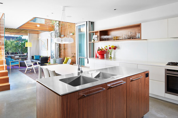 Contemporary Kitchen by elaine richardson architect