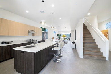 Trendy kitchen photo in Los Angeles