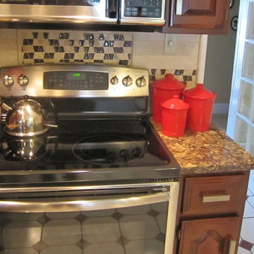 Tile Accent Over Stove