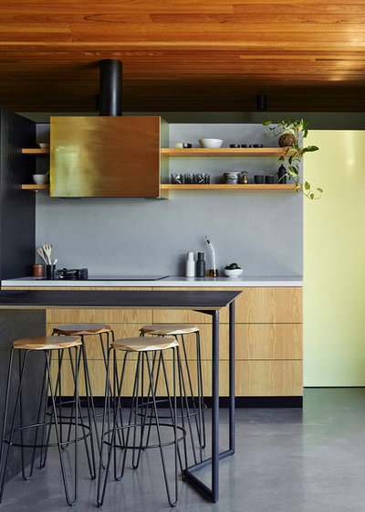 Industrial Kitchen by sw-architects