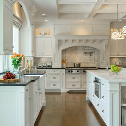 https://www.houzz.com/photos/timeless-traditional-traditional-kitchen-boston-phvw-vp~11775433