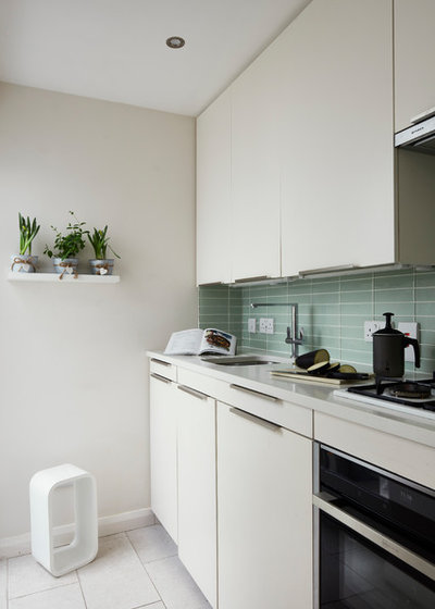 Contemporary Kitchen by houseology