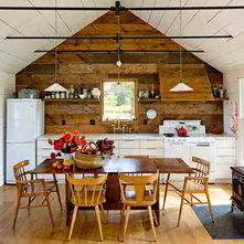 Farmhouse Kitchen by Jessica Helgerson Interior Design