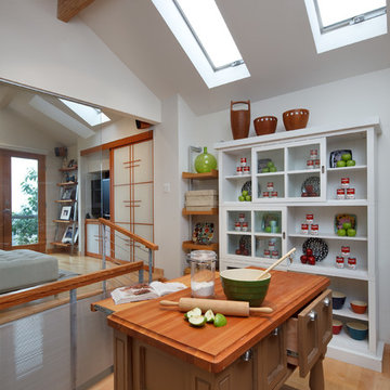 Tiny House: Kitchen by Kimball Starr Interior Design