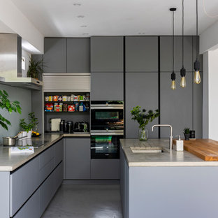 Inspiration for a contemporary kitchen in London.