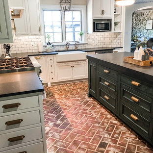 [Get 32+] Kueche Backsplash Bilder Mit Weissen Schraenken