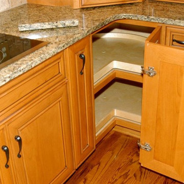 Traditional, All-Wood Kitchen