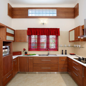 Traditional Bungalow In Kozhikode / Calicut