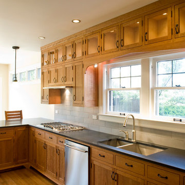 Traditional CFSC certified Cherry kitchen cabinets