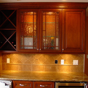 Traditional Cherry kitchen