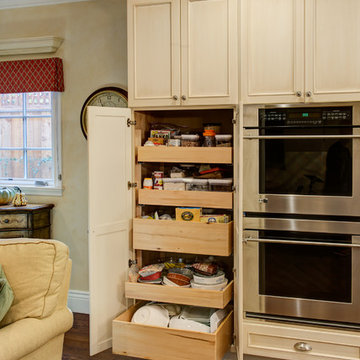 Traditional Country Kitchens | Houzz