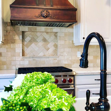 Traditional Country Living Kitchen