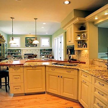 Traditional Cream Kitchen with Wood Eating Counter in Glencoe