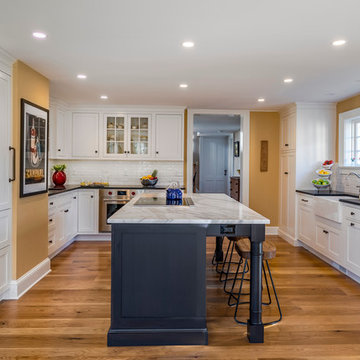 Traditional Farmhouse Kitchen